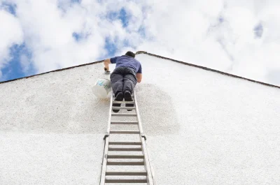 Peinture extérieure à la Selle-en-Luitré — façades et ravalement